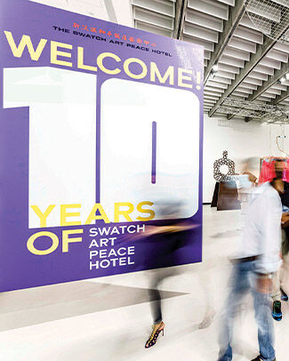 Willkommen! 10 Jahre Swatch Art Peace Hotel, 2021, IT
