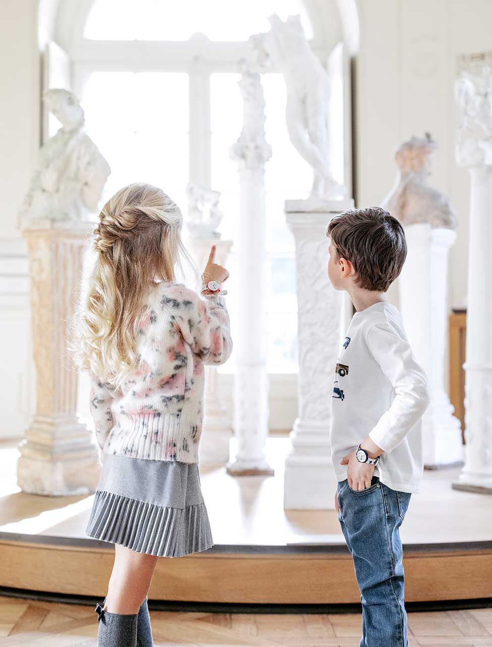 kids in a museum