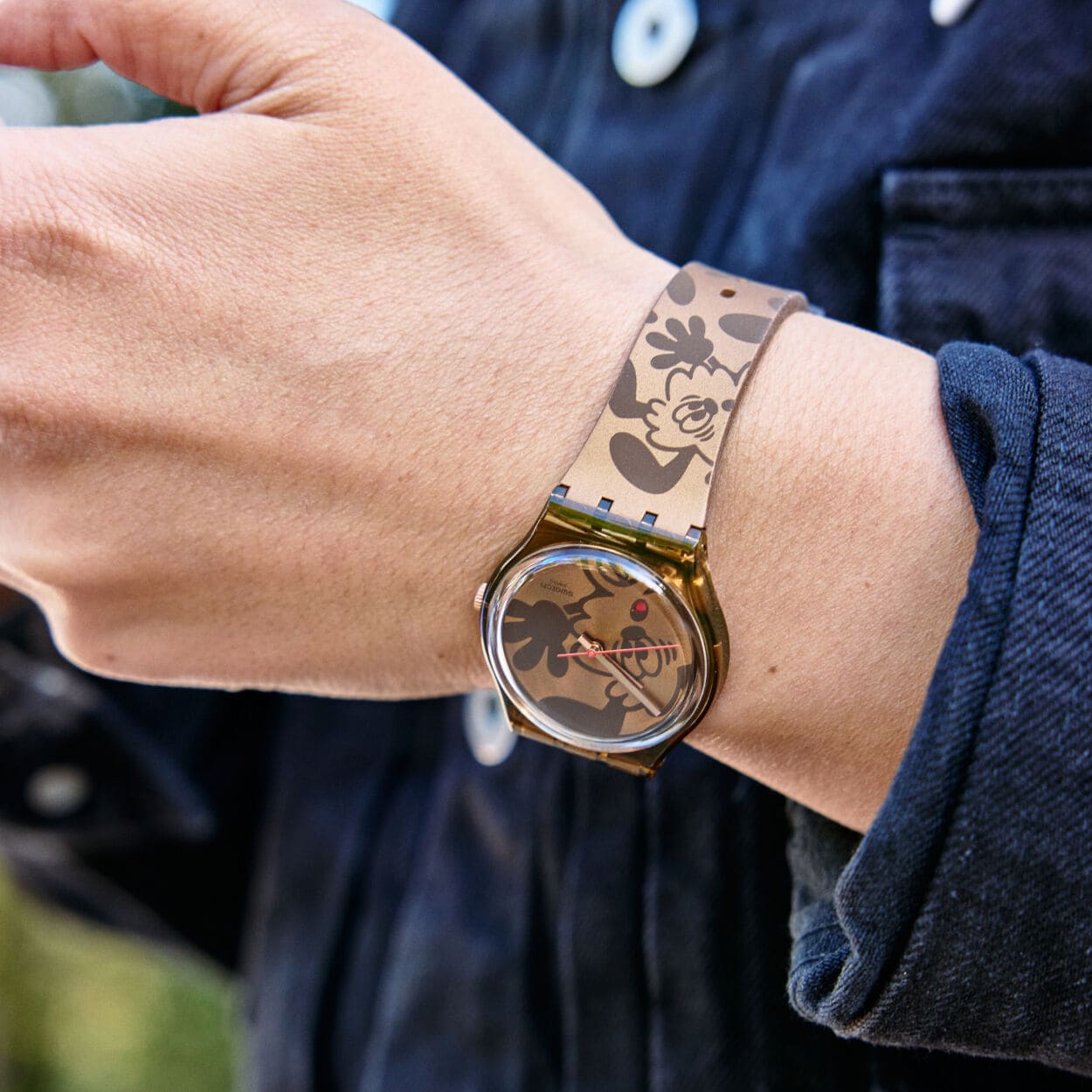 Closeup on the VICK BRONZE BY VERDY watch
