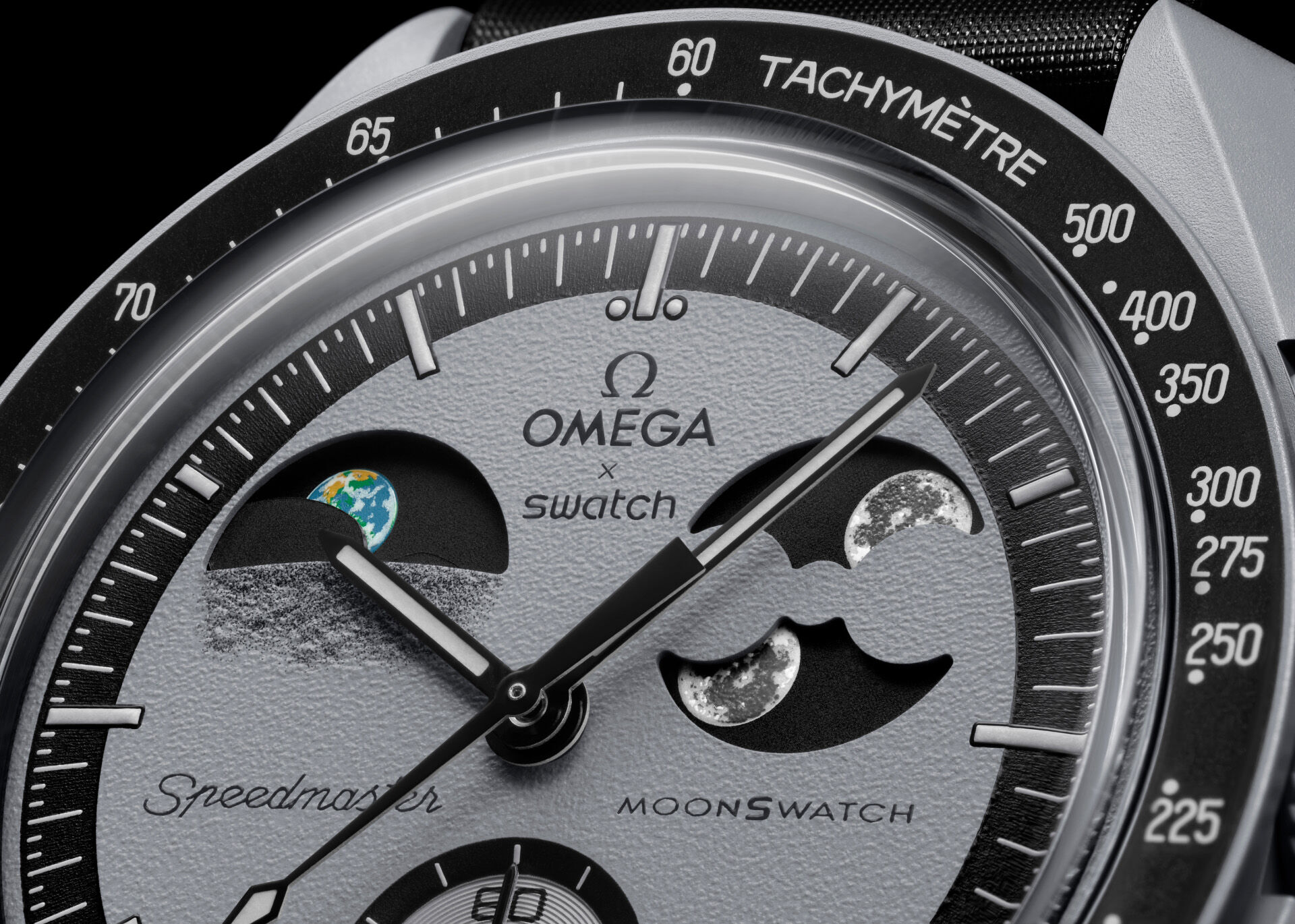 Bioceramic MoonSwatch Collection MISSION TO EARTHPHASE